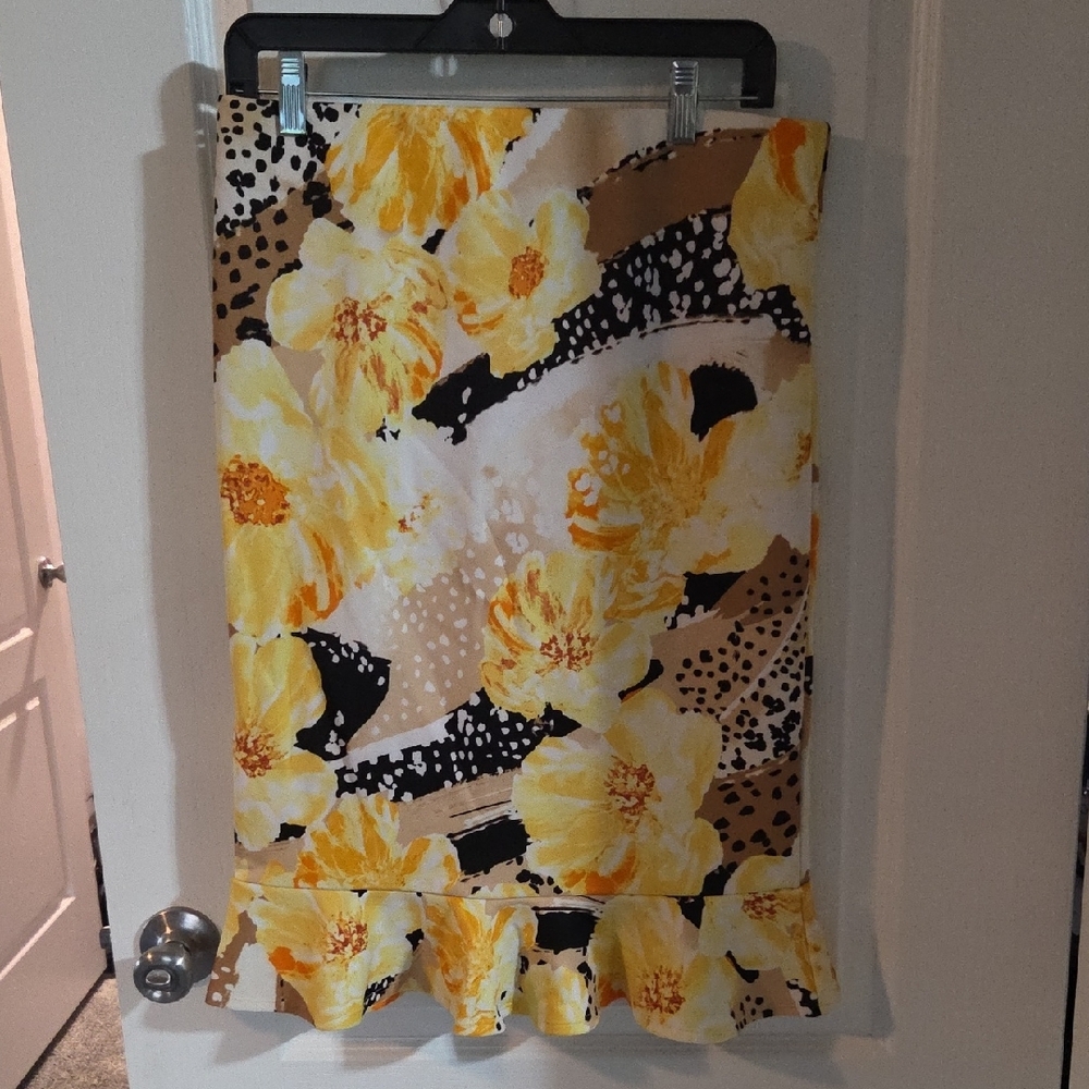 Jemma Yellow Floral Pencil Skirt Size M